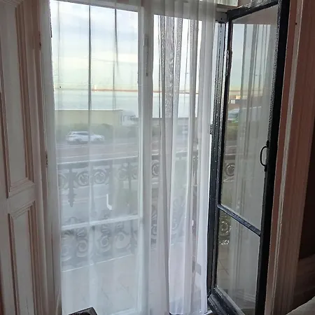 Balcony, Sea View Apartment Next To Port With Parking Dover Exterior foto